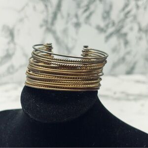 Chic Gold-Tone Bangle Bracelet Set